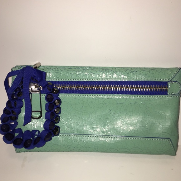 RAFE MINT CLUTCH - Picture 8 of 8